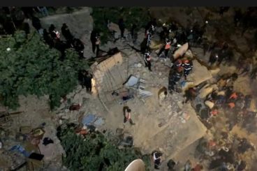 الجمعية المغربية لحقوق الإنسان تطالب بفتح تحقيق بعد فاجعة انهيار مبنى فاس الذي أودى بحياة 9 أشخاص