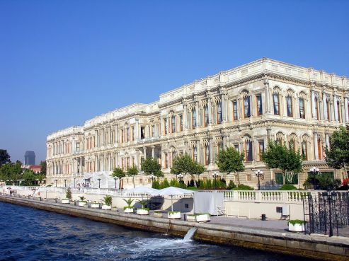 محمد السادس يقيم في قصر بإسطنبول يعود بناءه إلى العهد العثماني [فيديو+صور]