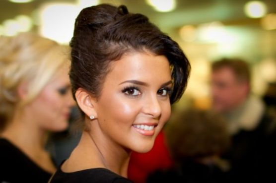 سارة شفاق مغربية ملكة جمال فنلندا 2012 ... بالفيديو و الصور