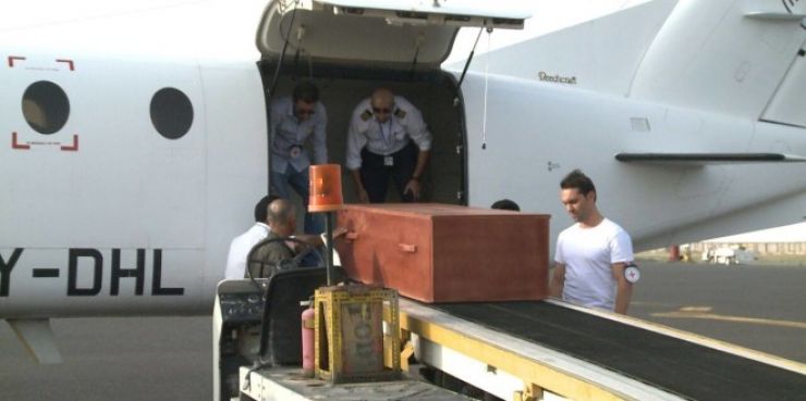 المغرب يتسلم جثة الطيار المفقود باليمن [صور]
