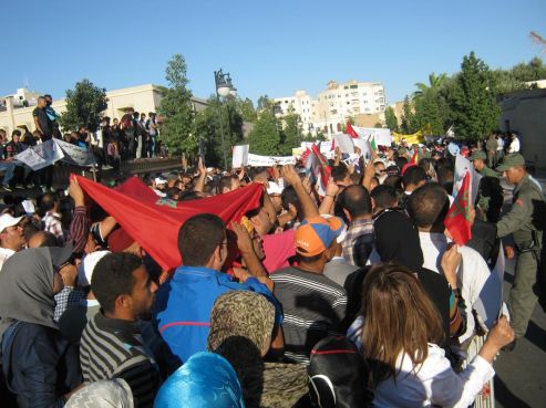 المغرب: مسيرة احتجاجية إلى مقر القنصلية العامة الجزائرية بوجدة (صور)