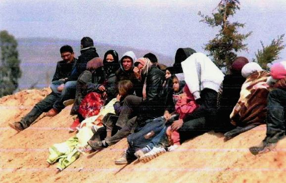 الجزائر تقدم مرة أخرى على ترحيل لاجئين سوريين باتجاه المغرب [صور]
