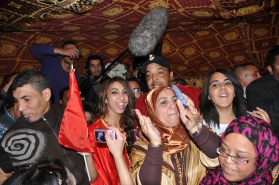 الدار البيضاء تستقبل دنيا باطمة استقبال الأبطال (صور + فيديو)