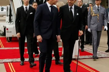 Economie bleue en Afrique : Macron salue l’engagement «fort» et «clair» du roi Mohammed VI