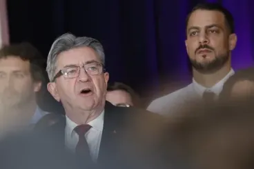 Après la visite d’un député LFI à Alger, Mélenchon s’exprime sur le Sahara