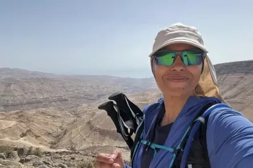 Cette mère marocaine parcourt 1 600 km d'Al-Qods à La Mecque pour la paix