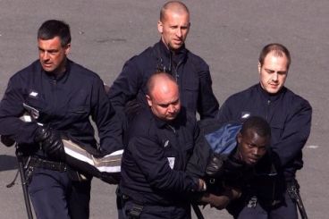 Présidentielles France : Sarkozy veut organiser un référendum contre l’immigration