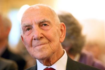 Mort de Stéphane Hessel : Réaction de deux militants du 20 février