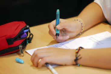  إغلاق معهد لغات في كولومب الفرنسية للاشتباه في احتوائه على مدرسة قرآنية