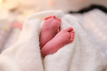 Chefchaouen : Woman gives birth on the sidewalk of a closed health center