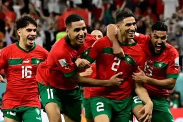 المنتخب الوطني يُلهب حماس الجماهير في فاس قبل لقائه الودي مع تونس