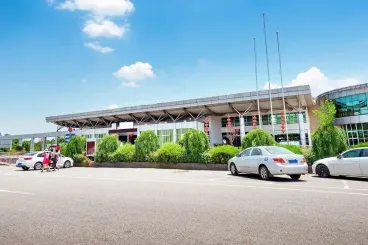 Man forgets wife at highway rest stop during Paris to Morocco journey