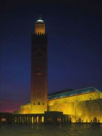 Mosquee Hassan II by night alt=